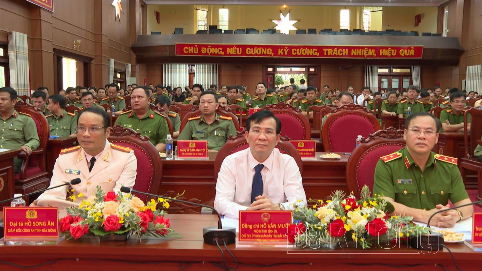 bo-nhiem-giam-doc-ca-tinh.00_00_48_19.still002(1).jpg