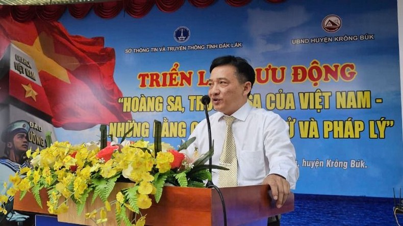 Triển lãm lưu động về Hoàng Sa và Trường Sa tại huyện Krông Búk ảnh 1