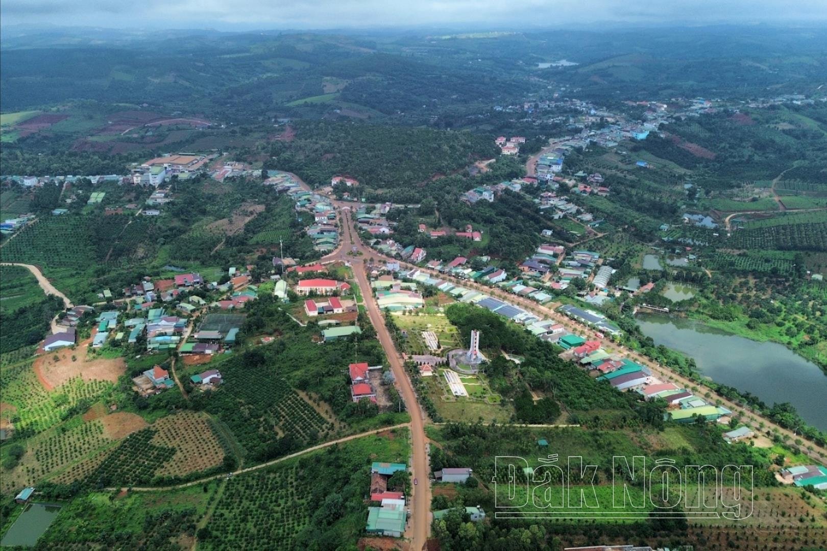 Vùng biên giới Tuy Đức (Đắk Nông) ngày càng đổi thay, kinh tế dần ổn định, các bon làng tin tưởng vào đường lối, chính sách của Đảng