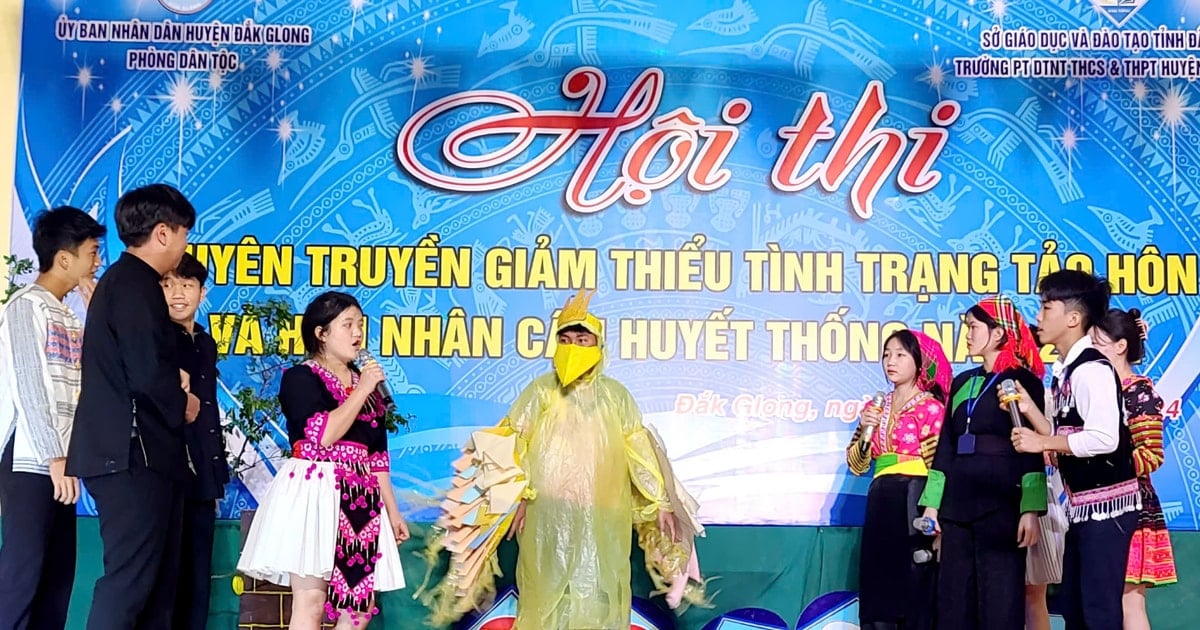 Đắk Glong đưa giảm thiểu tảo hôn và hôn nhân cận huyết thống lên sân khấu