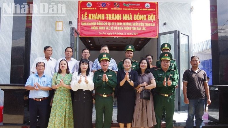 Bộ đội Biên phòng tỉnh Đắk Lắk khánh thành “Nhà đồng đội” tặng quân nhân có hoàn cảnh khó khăn ảnh 1