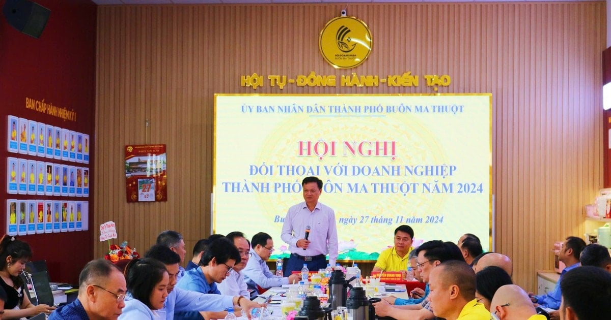 La ville de Buon Ma Thuot reconnaît les contributions importantes des entreprises