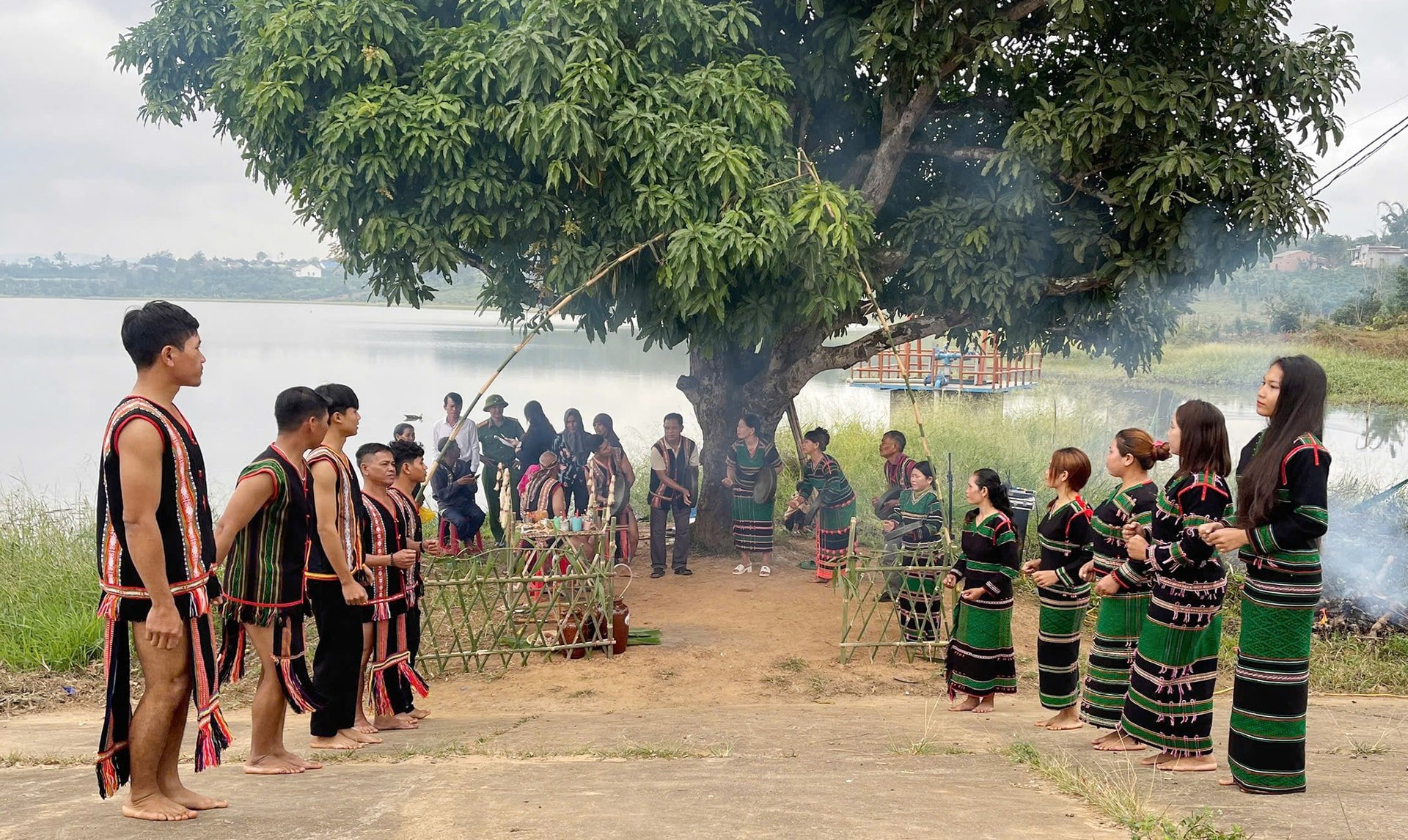 cung ben nuoc1