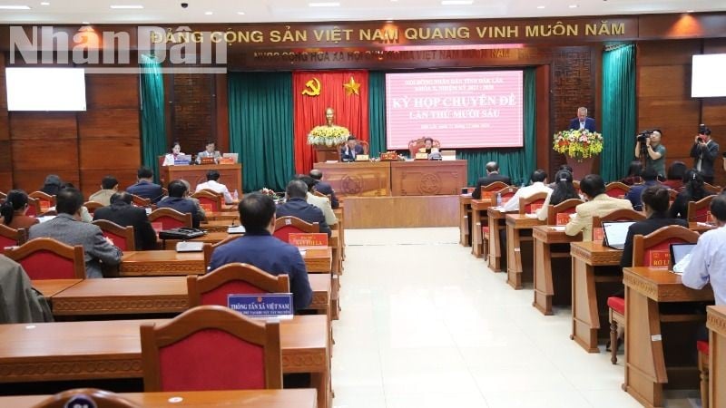 Quang cảnh kỳ họp.