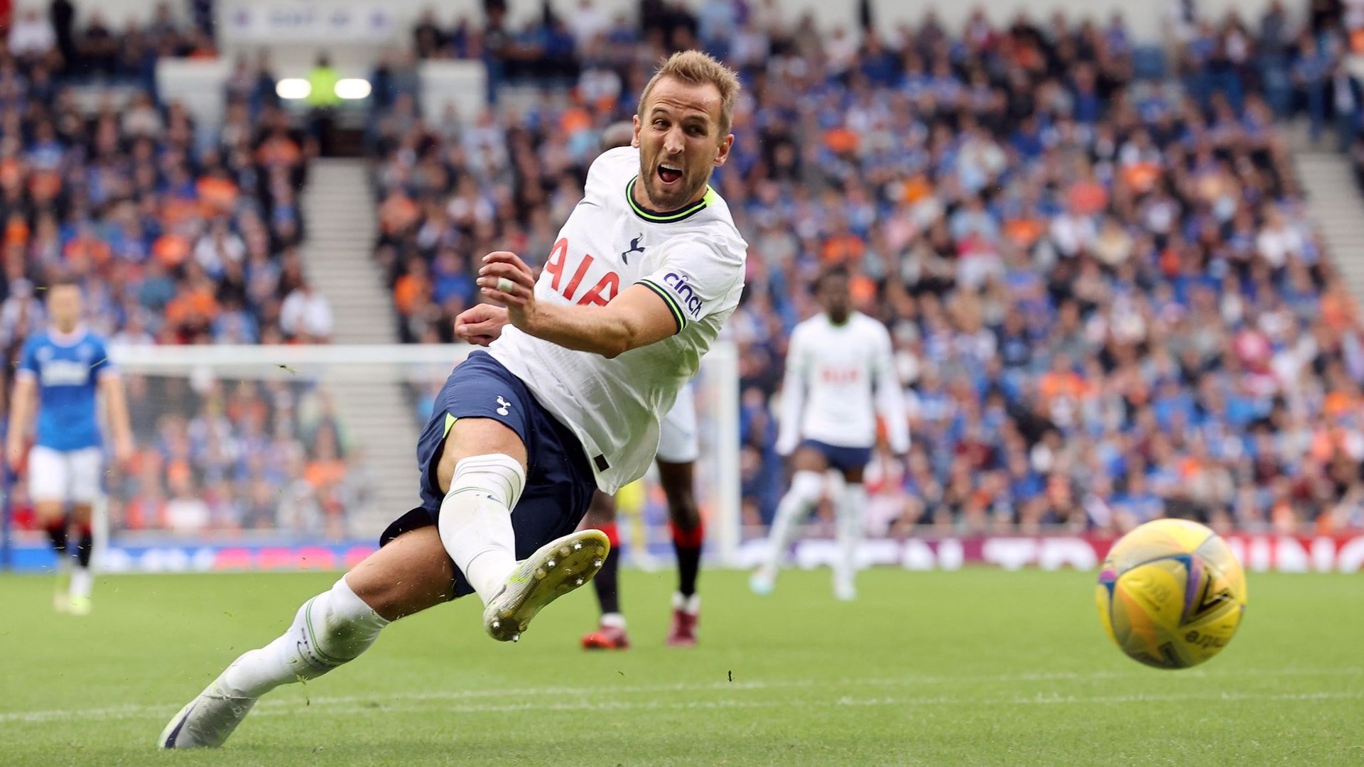 Rangers 1-2 Tottenham: Harry Kane scores quickfire double to seal come-from-behind pre-season win at Ibrox | Football News | Sky Sports