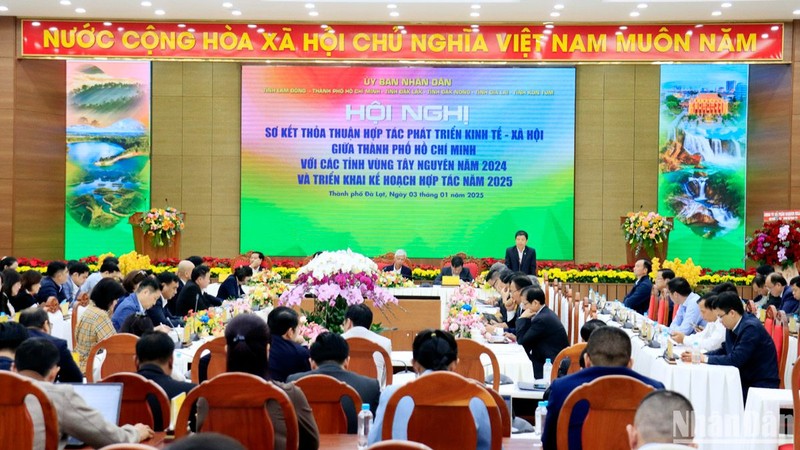 Quang cảnh hội nghị.