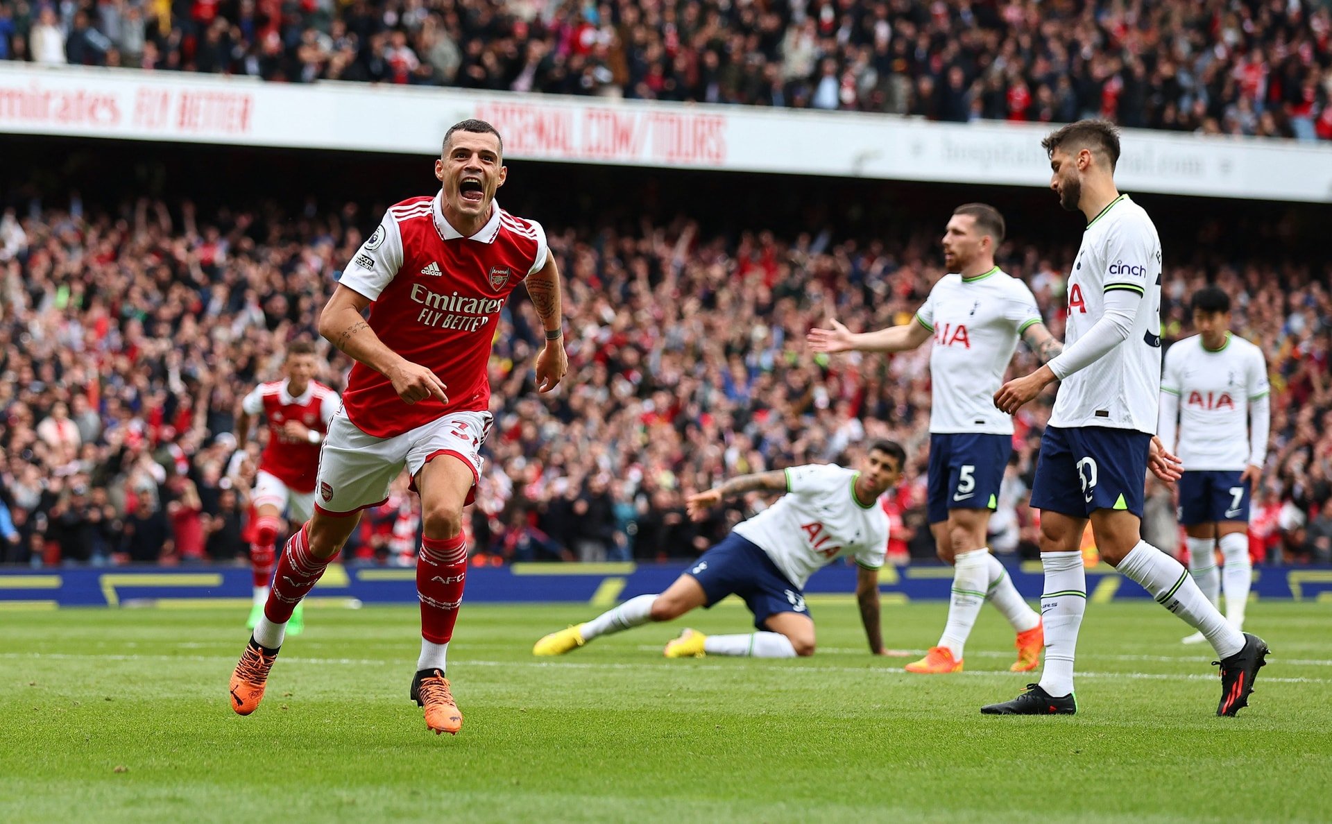 Arsenal vs Tottenham: Premier League result and report as Gunners dominate Spurs in north London derby at the Emriates stadium | The Independent