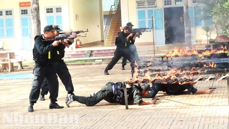 Ủng hộ Quỹ phòng, chống tội phạm tỉnh Đắk Lắk, góp phần nâng cao hiệu quả công tác bảo đảm an ninh trật tự ảnh 3