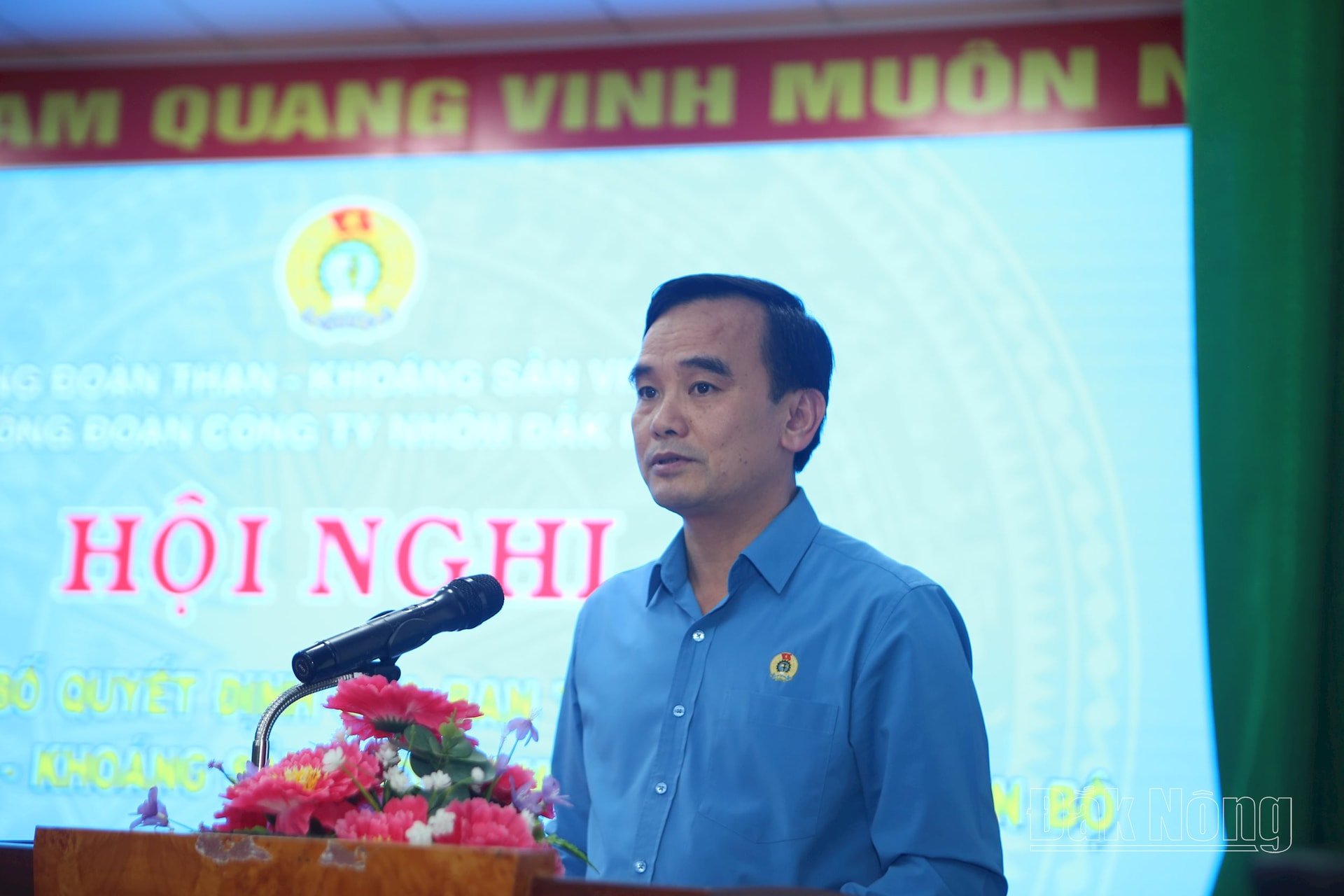 Ông Lê Thanh Xuân, Chủ tịch Công đoàn Tập đoàn Công nghiệp Than – Khoáng sản Việt Nam nhấn mạnh tới việc phát huy các phong trào thi đua tại Công ty Nhôm Đắk Nông