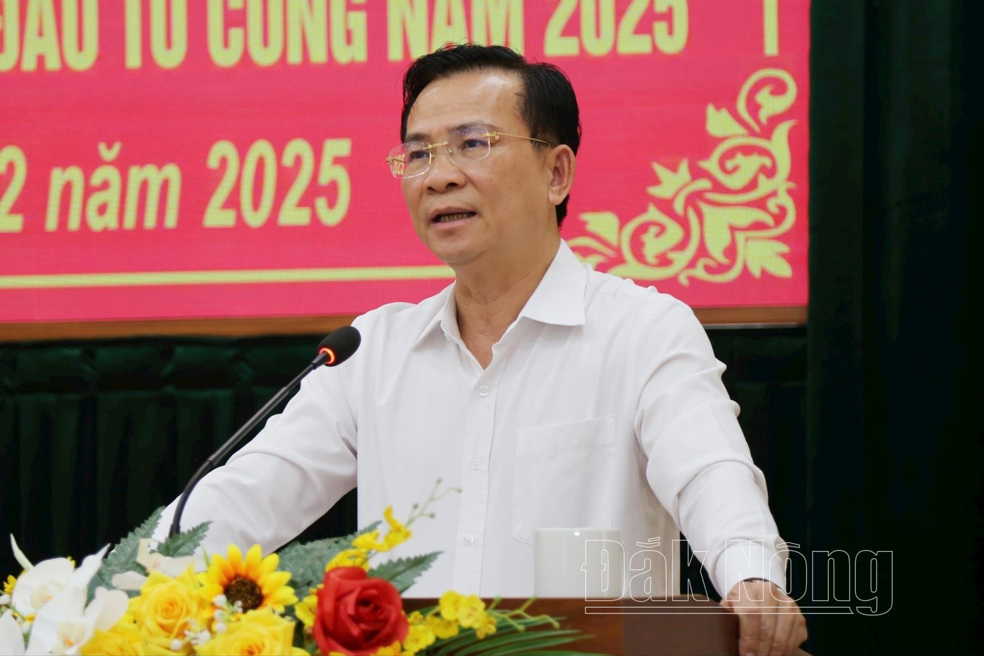 Deputy Secretary of the Provincial Party Committee, Chairman of the Dak Nong Provincial People's Committee Ho Van Muoi emphasized that any projects that are difficult or cannot be implemented need to be clearly identified from now on to calculate capital transfer and repayment.