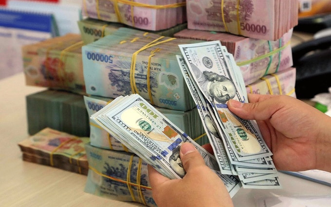 Doanh nghiệp than phiền về chênh lệch tỷ giá USD tại ngân hàng
