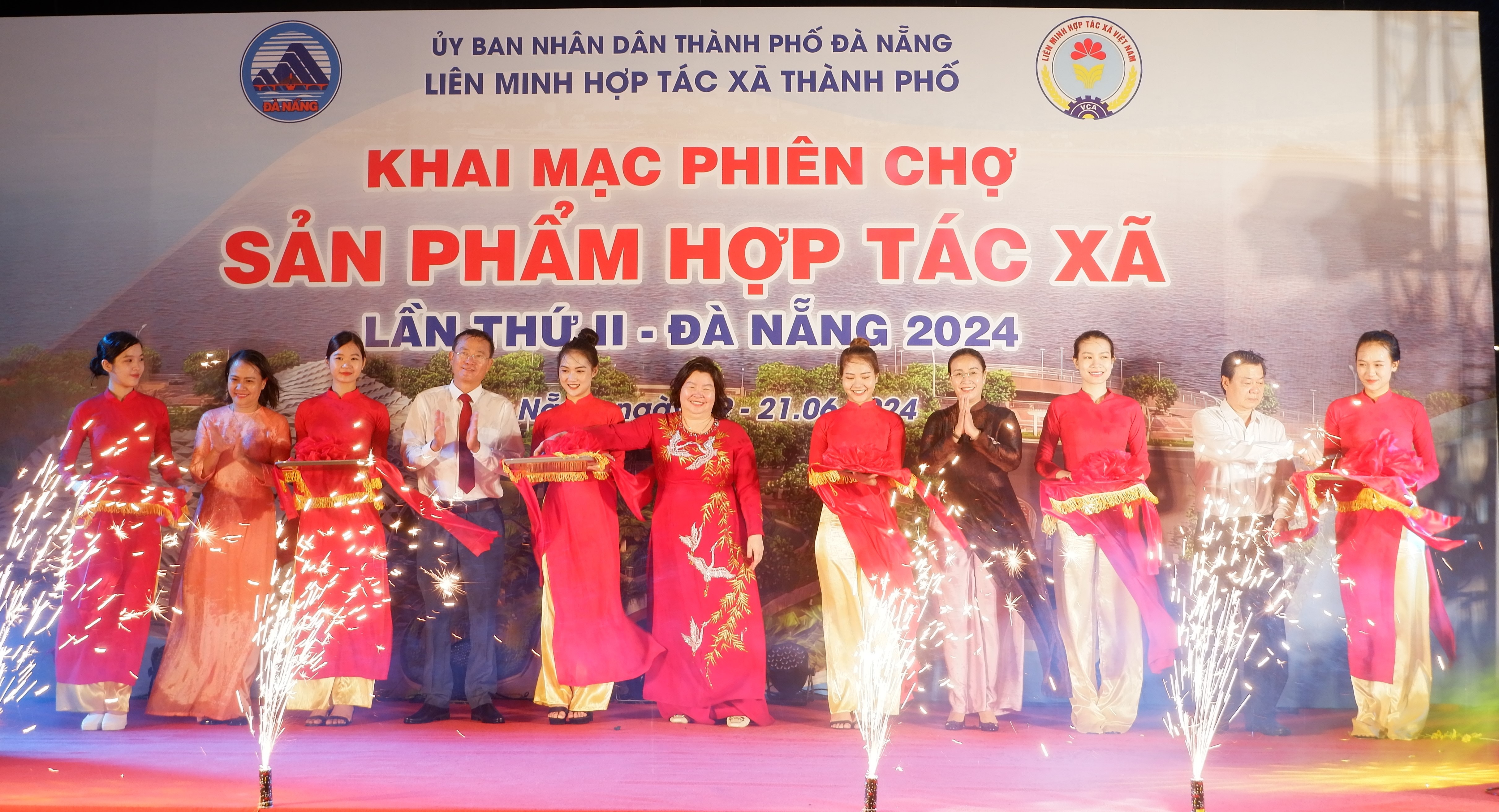 Phiên chợ sản phẩm hợp tác xã lần 2 - Đà Nẵng 2024 diễn ra từ nay đến ngày 21-6.