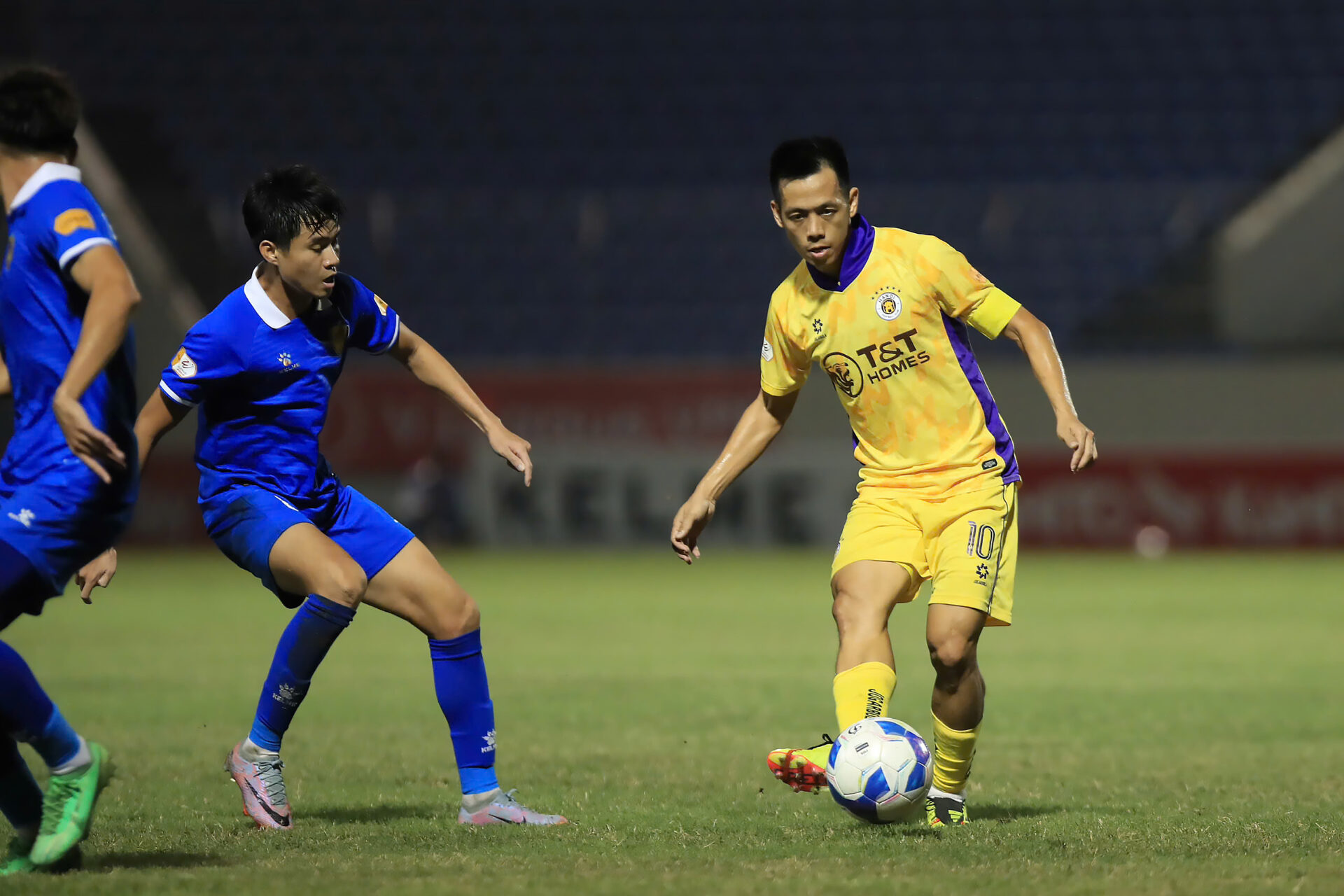 Lịch thi đấu vòng 11 V-League mới nhất: HAGL muốn tạo bất ngờ cho CLB Hà Nội- Ảnh 1.