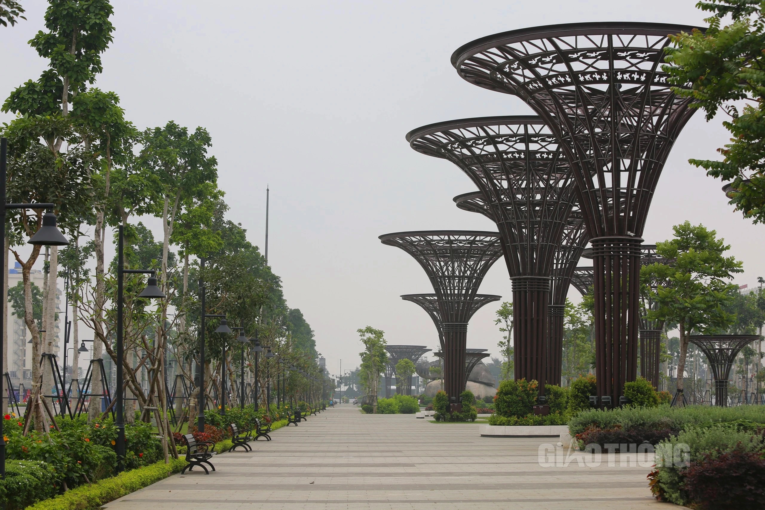 Chiêm ngưỡng quảng trường biển Sầm Sơn trước ngày khai hội- Ảnh 8.