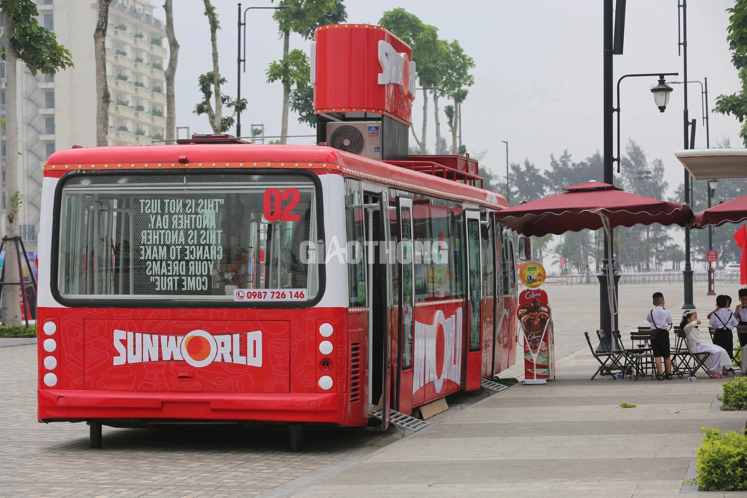 Chiêm ngưỡng quảng trường biển Sầm Sơn trước ngày khai hội- Ảnh 14.