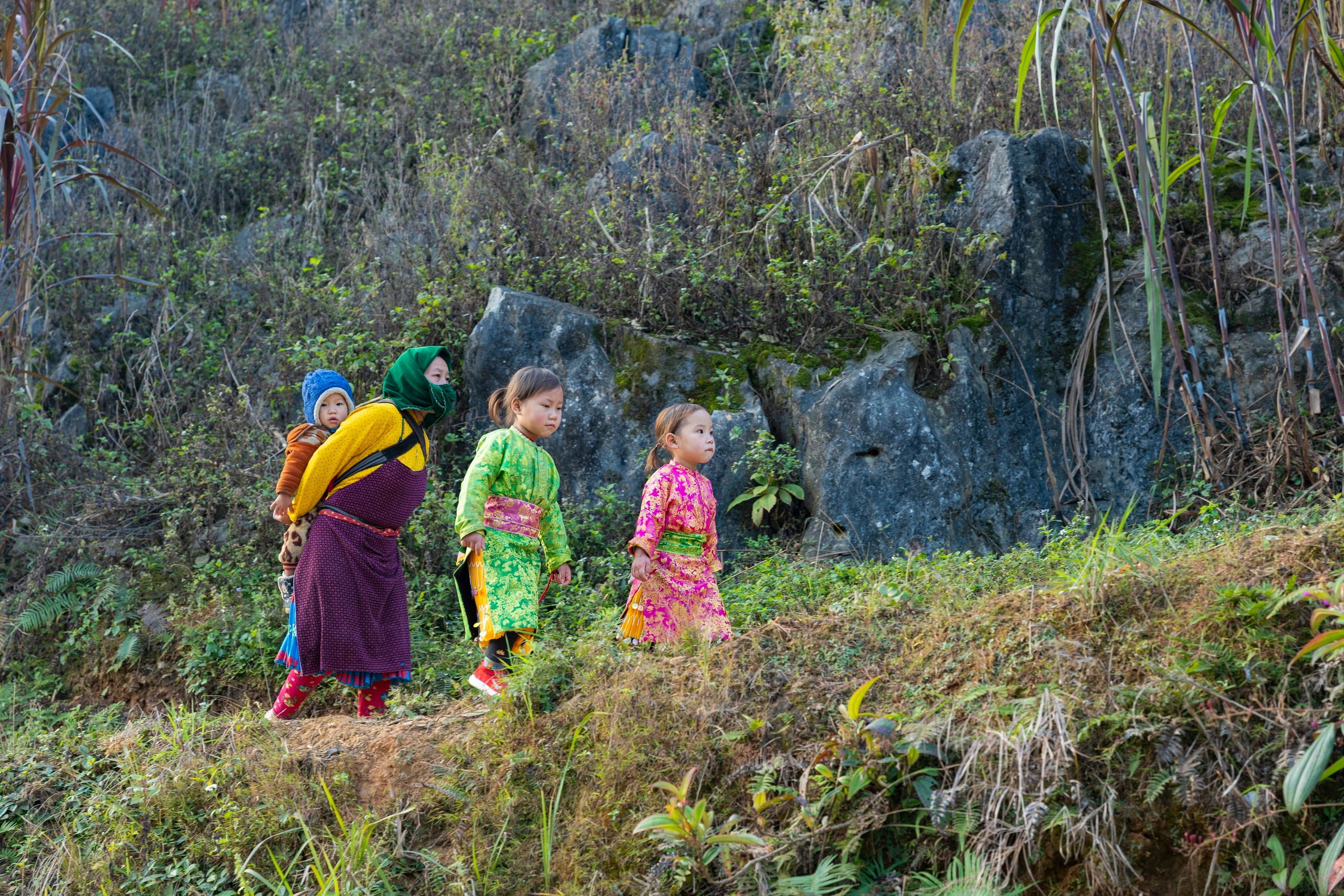 Giáng sinh ấm áp với trẻ em cao nguyên đá Hà Giang- Ảnh 1.