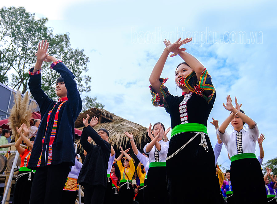 La colorida cultura de Dien Bien