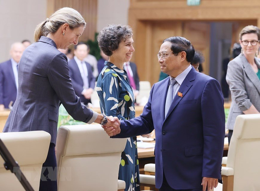 El Primer Ministro Pham Minh Chinh recibe al Coordinador Residente y a los jefes de organizaciones de las Naciones Unidas en Vietnam