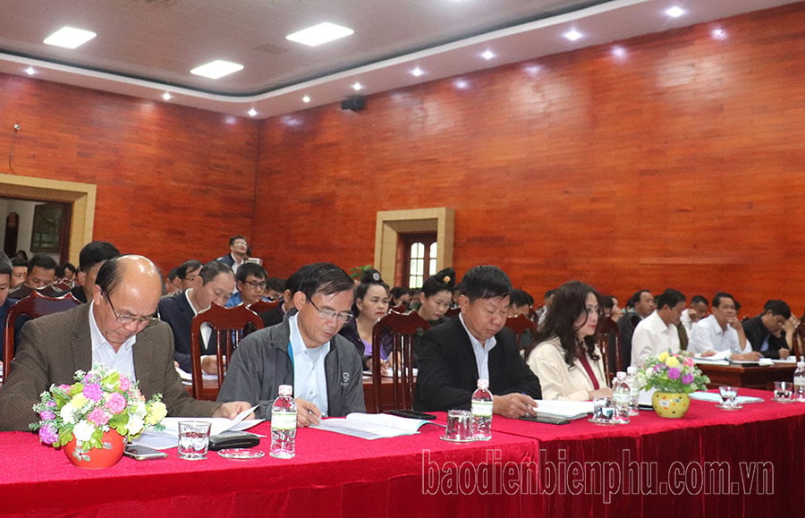 Training and implementing the work of organizing congresses of the Vietnam Fatherland Front at all levels