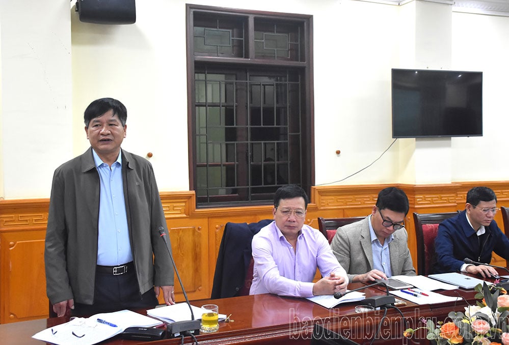 The Provincial People's Council's Ethnic Committee reviewed 6 reports and draft resolutions.