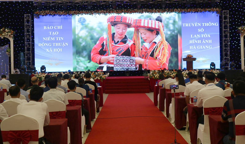 Promoting modern media, spreading the culture, land and people of Ha Giang