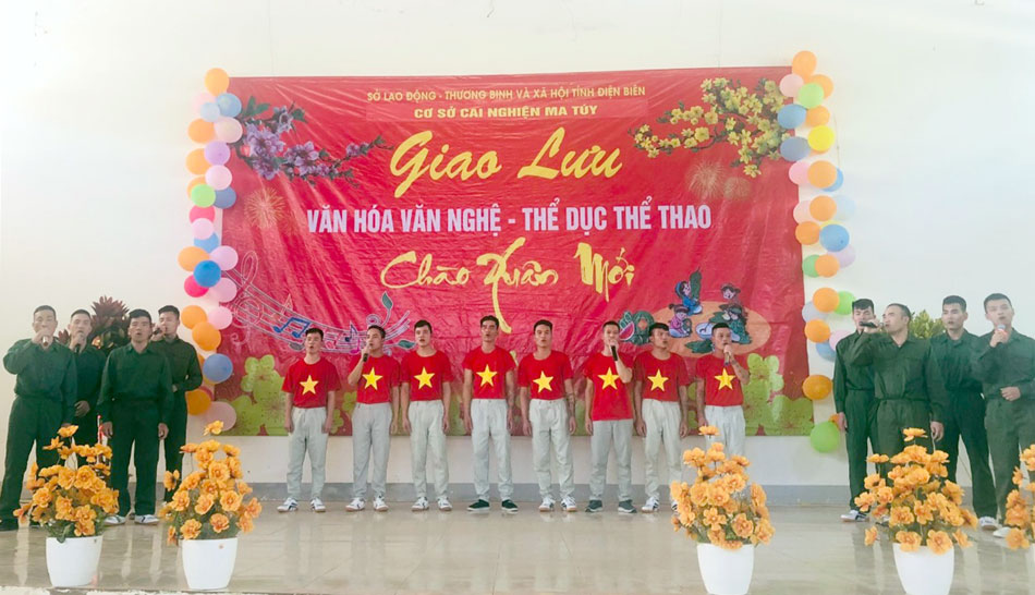 Giao lưu văn nghệ thể thao đón Tết cho học viên cai nghiện