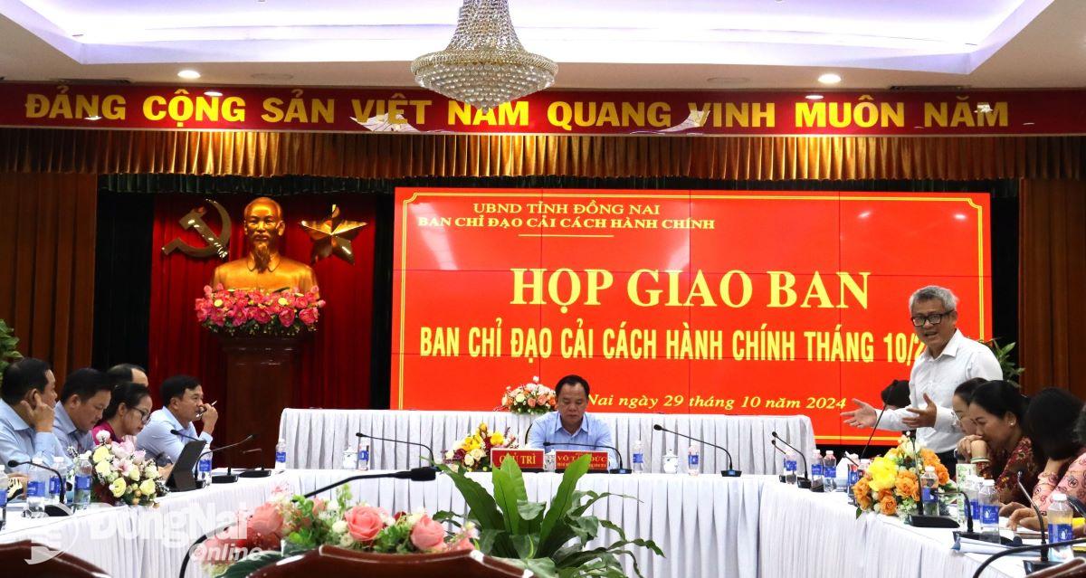 Đại diện các sở, ban, ngành phát biểu tại hội nghị. Ảnh: Nguyệt Trinh