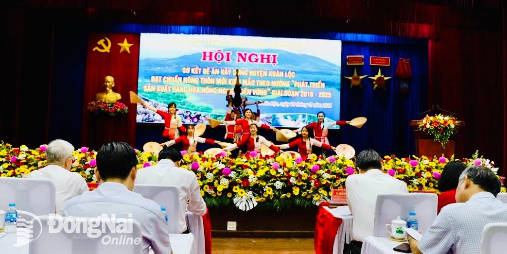 Quang cảnh hội nghị. Ảnh: B.Nguyên