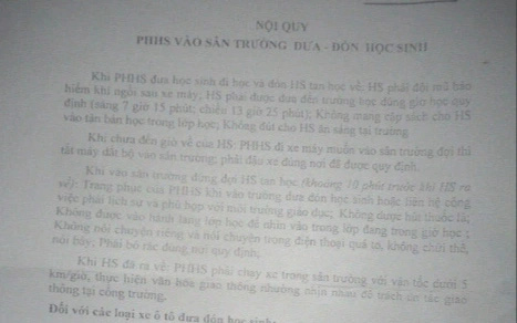 Khi nhà trường gửi nội quy nhắc phụ huynh chuyện đưa đón học sinh - Ảnh 2.