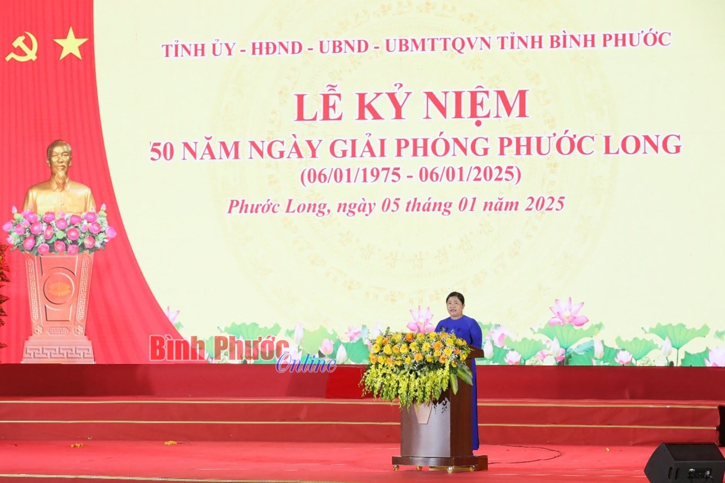 Phó Bí thư Tỉnh ủy, Chủ tịch UBND tỉnh Trần Tuệ Hiền đọc diễn văn kỷ niệm.