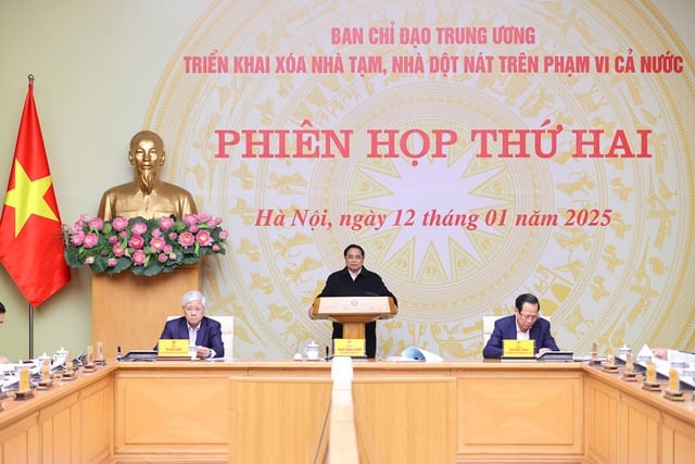 Thủ tướng Phạm Minh Chính phát biểu khai mạc Phiên họp. Ảnh: VGP