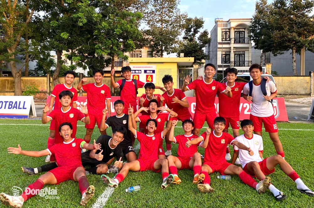 U.19 Đồng Nai giành vé dự vòng chung kết. ĐVCC