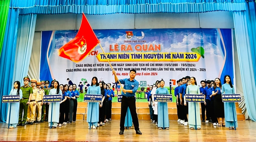 Thành Đoàn TP. Pleiku ra quân Chiến dịch thanh niên tình nguyện hè năm 2024. Ảnh: P.L