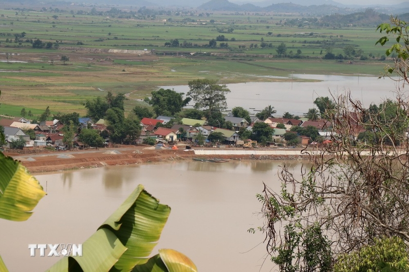 Buôn Jun, điểm du lịch ấn tượng với du khách khi muốn tìm hiểu, khám phá nét đẹp văn hóa của Buôn làng cổ Tây Nguyên. (Ảnh: Anh Dũng/TTXVN)