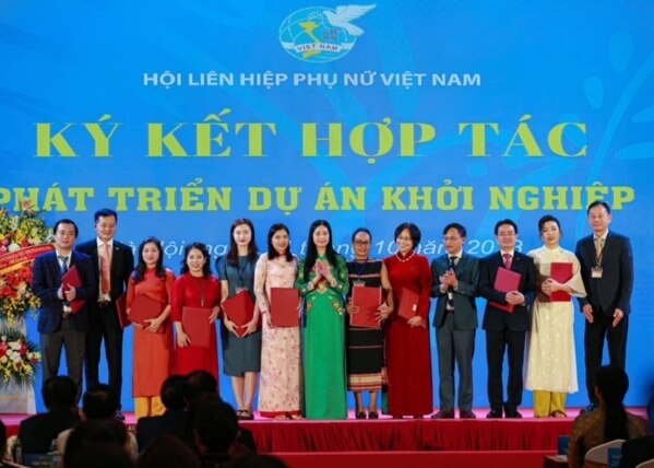 Ký kết hợp tác giữa các dự án đoạt giải năm 2023 với các nhà đầu tư