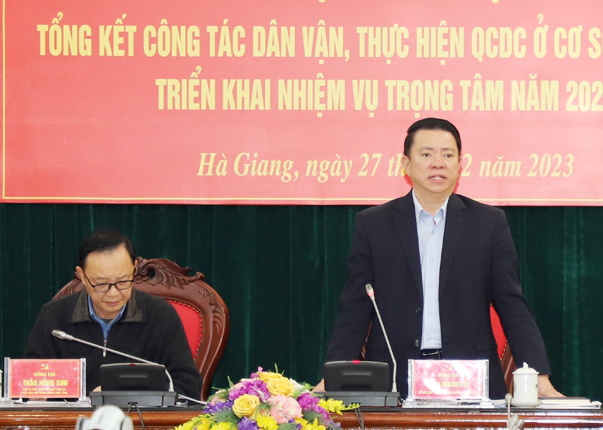 Trưởng Ban Dân vận Tỉnh ủy Trần Mạnh Lợi phát biểu khai mạc hội nghị