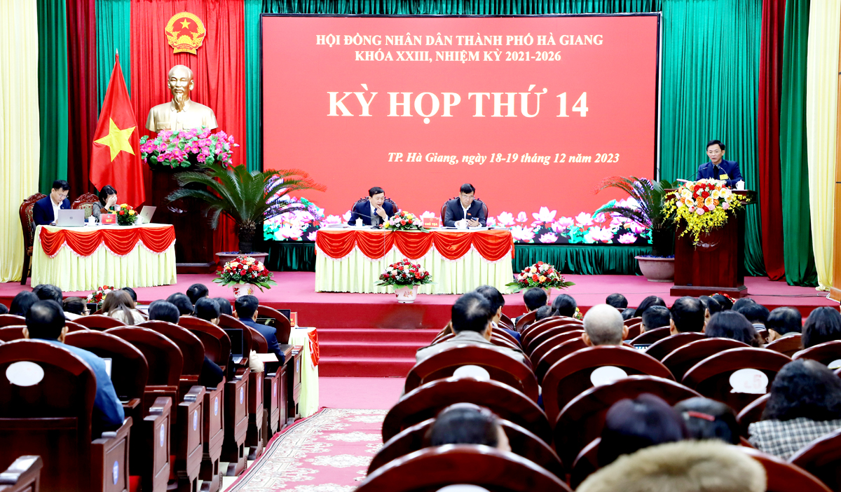 Quang cảnh kỳ họp 14 – HĐND thành phố Hà Giang khóa XVIII