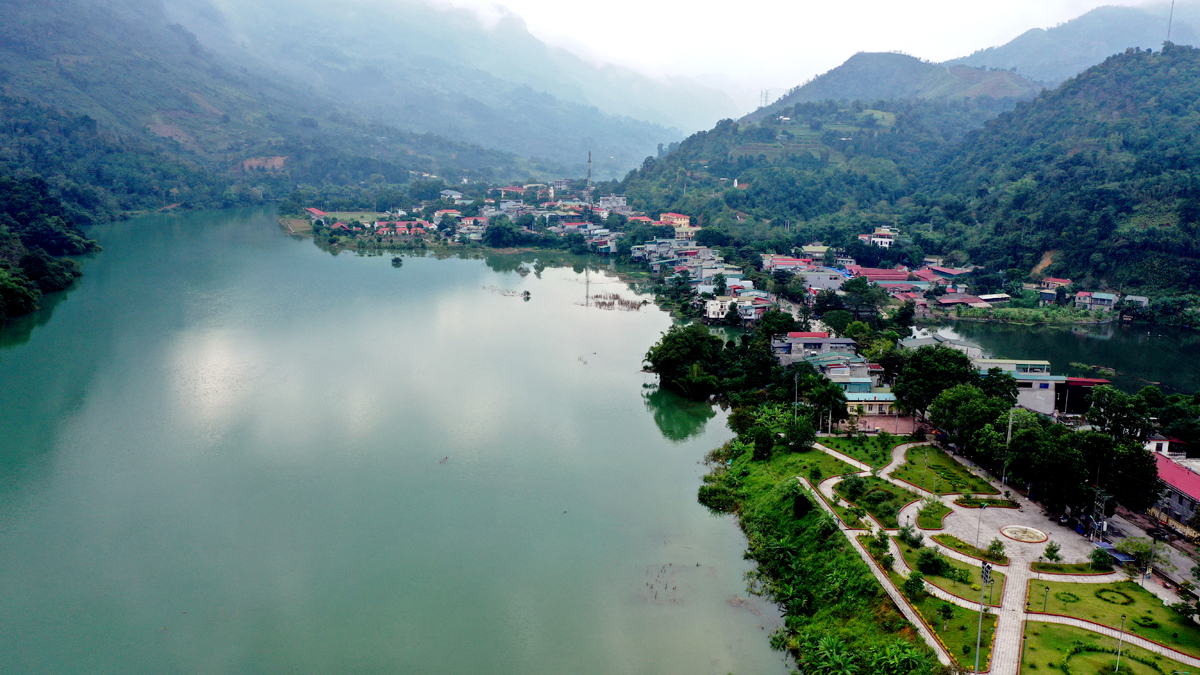 Huyện Bắc Mê có dòng sông Gâm chảy qua là tiềm năng để phát triển kinh tế và du lịch.
