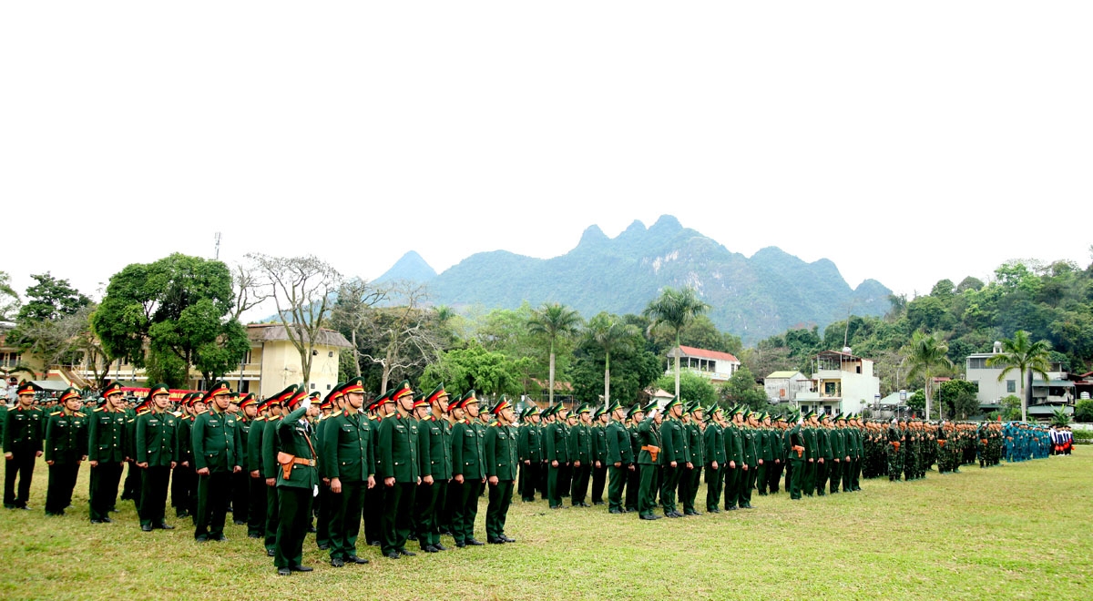 Các lực lượng tham gia ra quân huấn luyện.