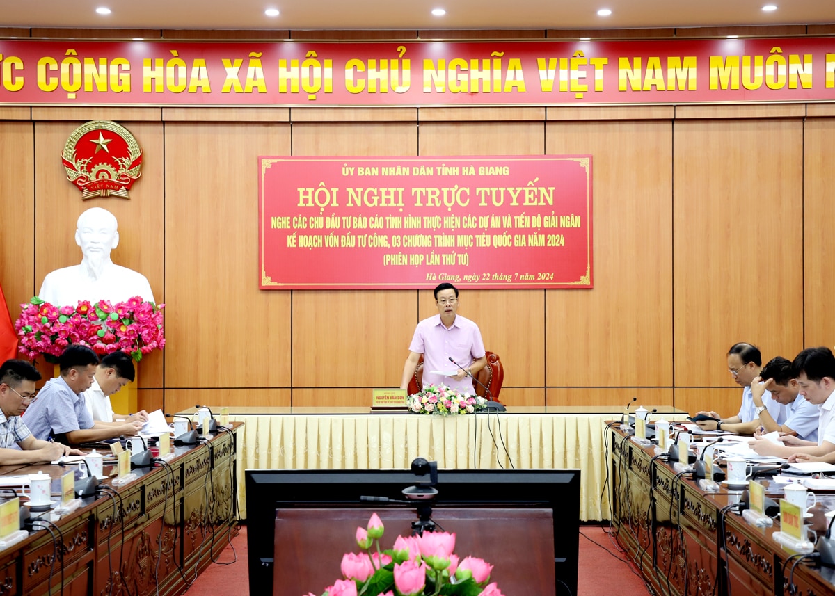 Toàn cảnh phiên họp.