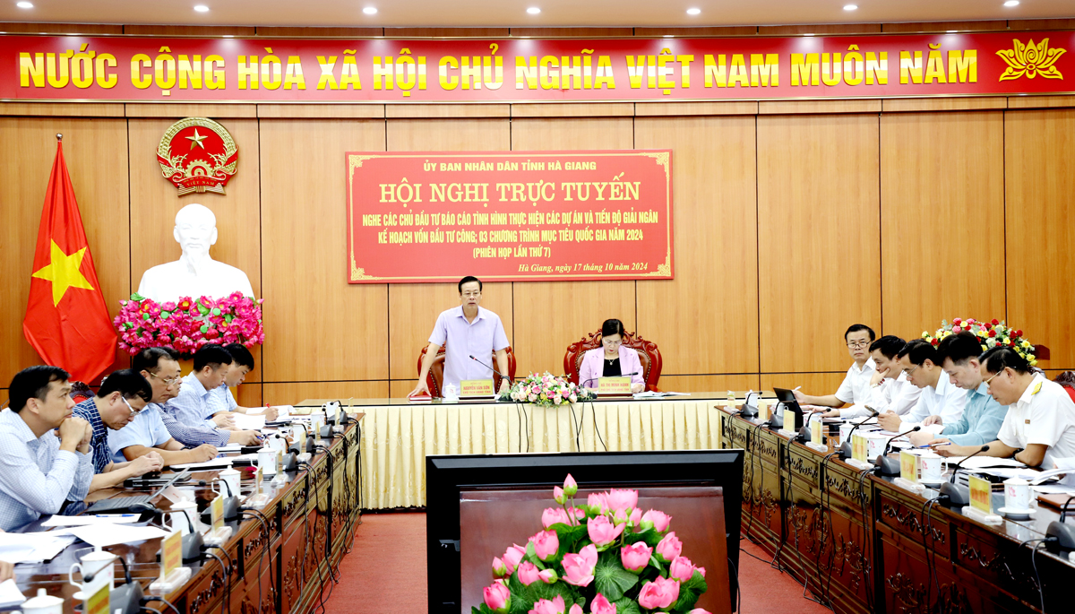 Toàn cảnh hội nghị.
