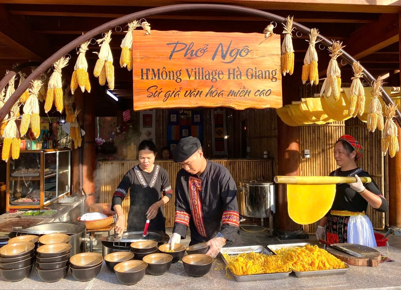 Phở ngô trở thành“sứ giả văn hóa” của miền Cao nguyên đá Hà Giang. 