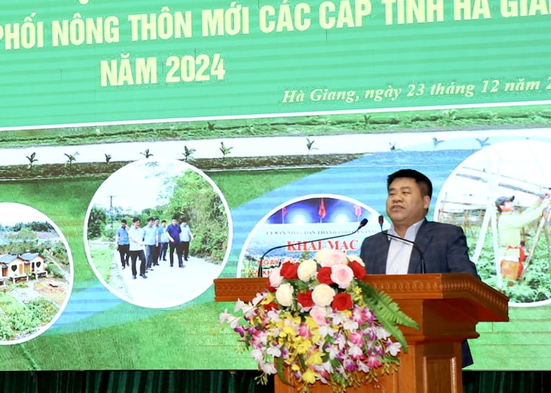 Chánh Văn phòng điều phối NTM tỉnh Đỗ Tấn Sơn phát biểu tại hội nghị