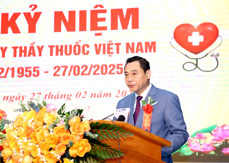 Giám đốc Sở Y tế Nguyễn Văn Giao phát biểu tại lễ kỷ niệm.