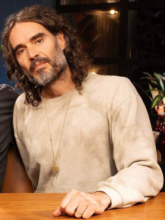 Russell Brand Ảnh: Instagram Russell Brand