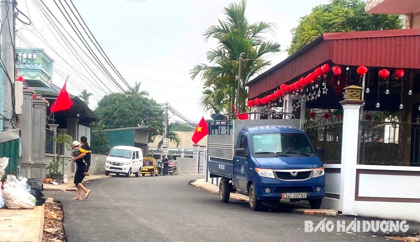 Đường trục thôn Đỗ Trung, xã Cao An (Cẩm Giàng) vừa mở rộng thành 5-6m