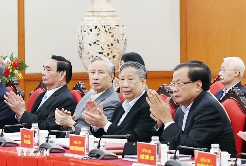 ttxvn_nguyen lanh dao gop y dai hoi dang 3.jpg