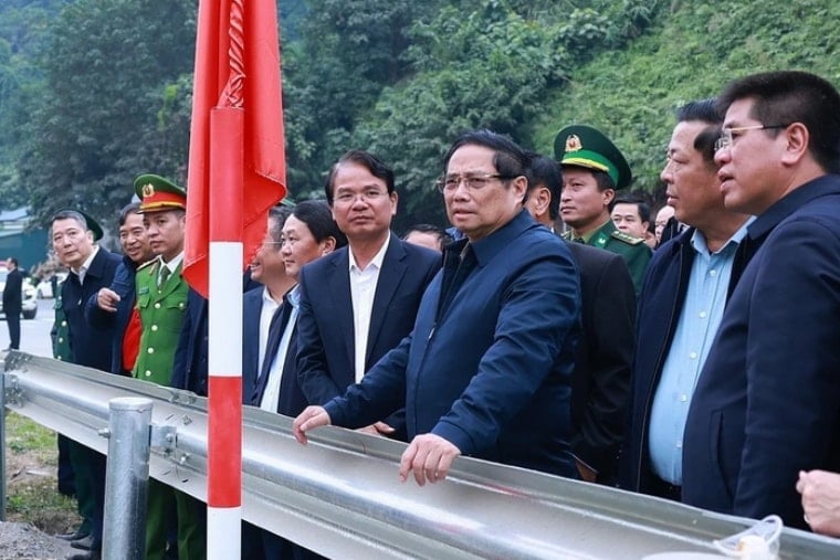 thu-tuong-pham-minh-chinh-cao-toc.jpg