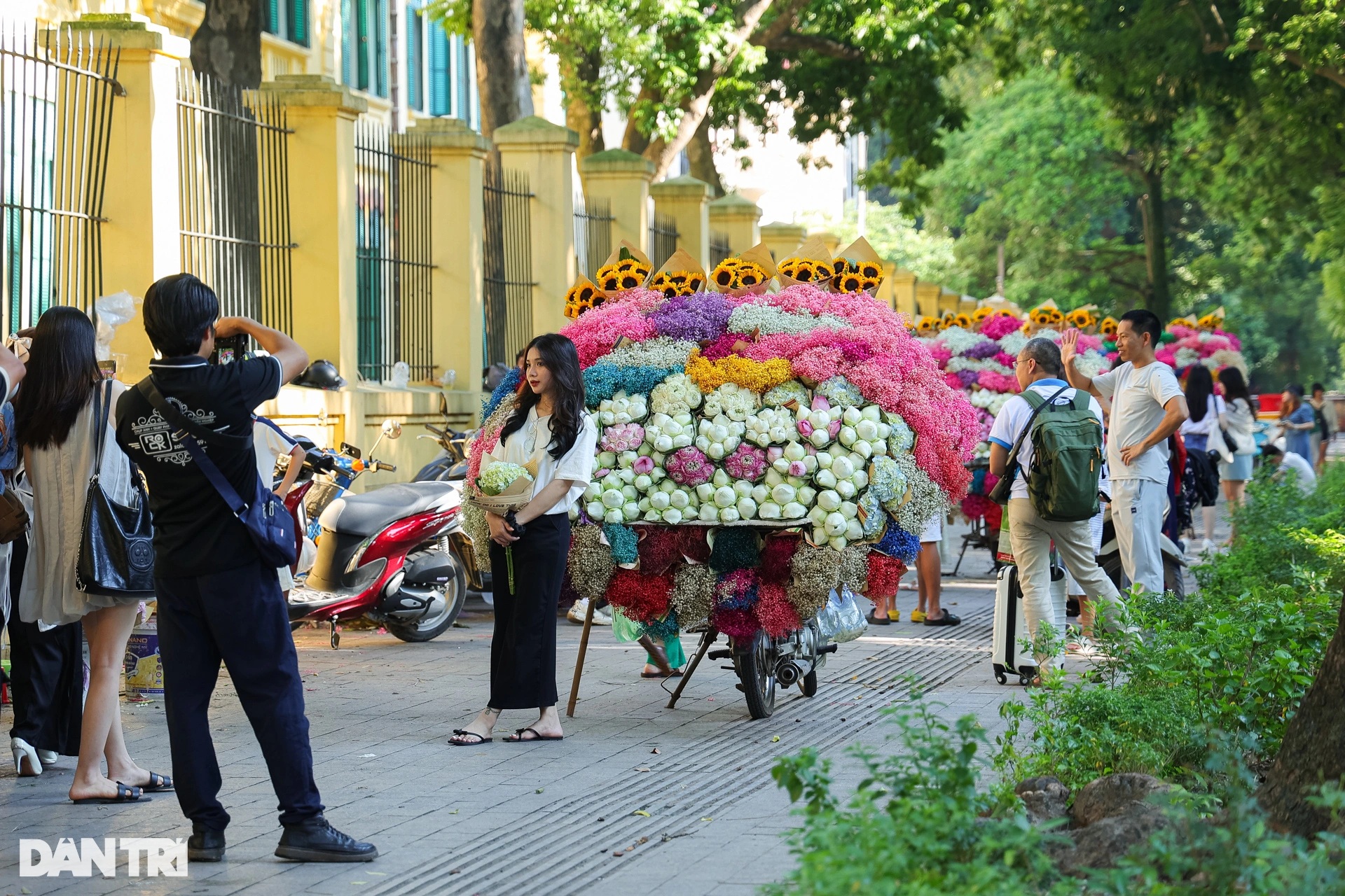 3 điểm check-in hot nhất ở Hà Nội khi vào thu, lúc nào cũng đông kín khách - 6