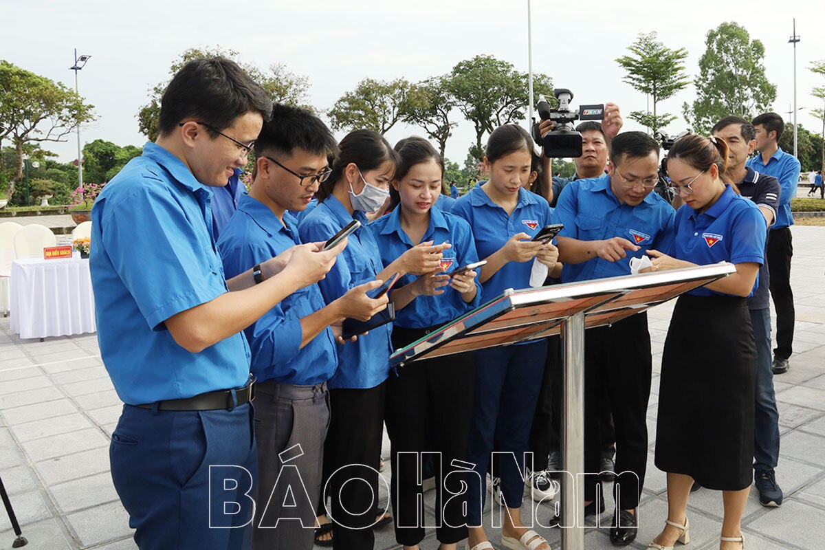 Huyện đoàn Kim Bảng ra mắt công trình “Số hóa di tích lịch sử chùa Bà Đanh – núi Ngọc”